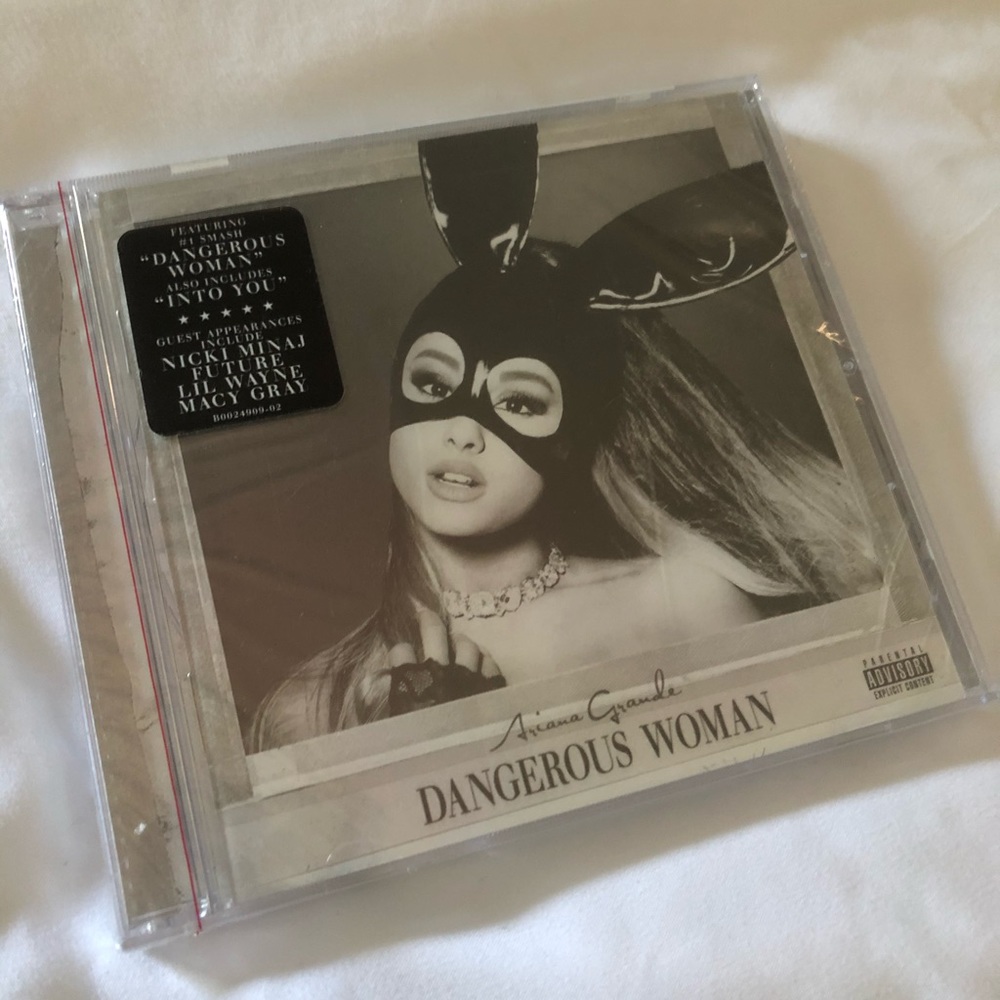 Ariana Grande Dangerous Woman Album CD